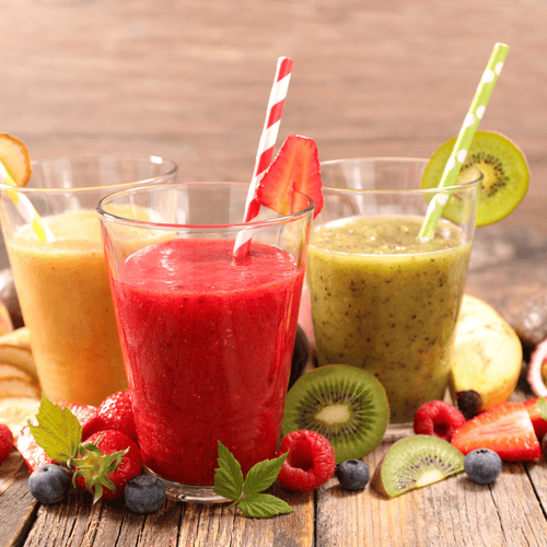 Bebidas para adelgazar, Batido verde detox una explosión de nutrientes refrescante, Té verde con limón el aliado perfecto para quemar grasa, Agua de coco hidratación y pérdida de peso en un solo sorbo
